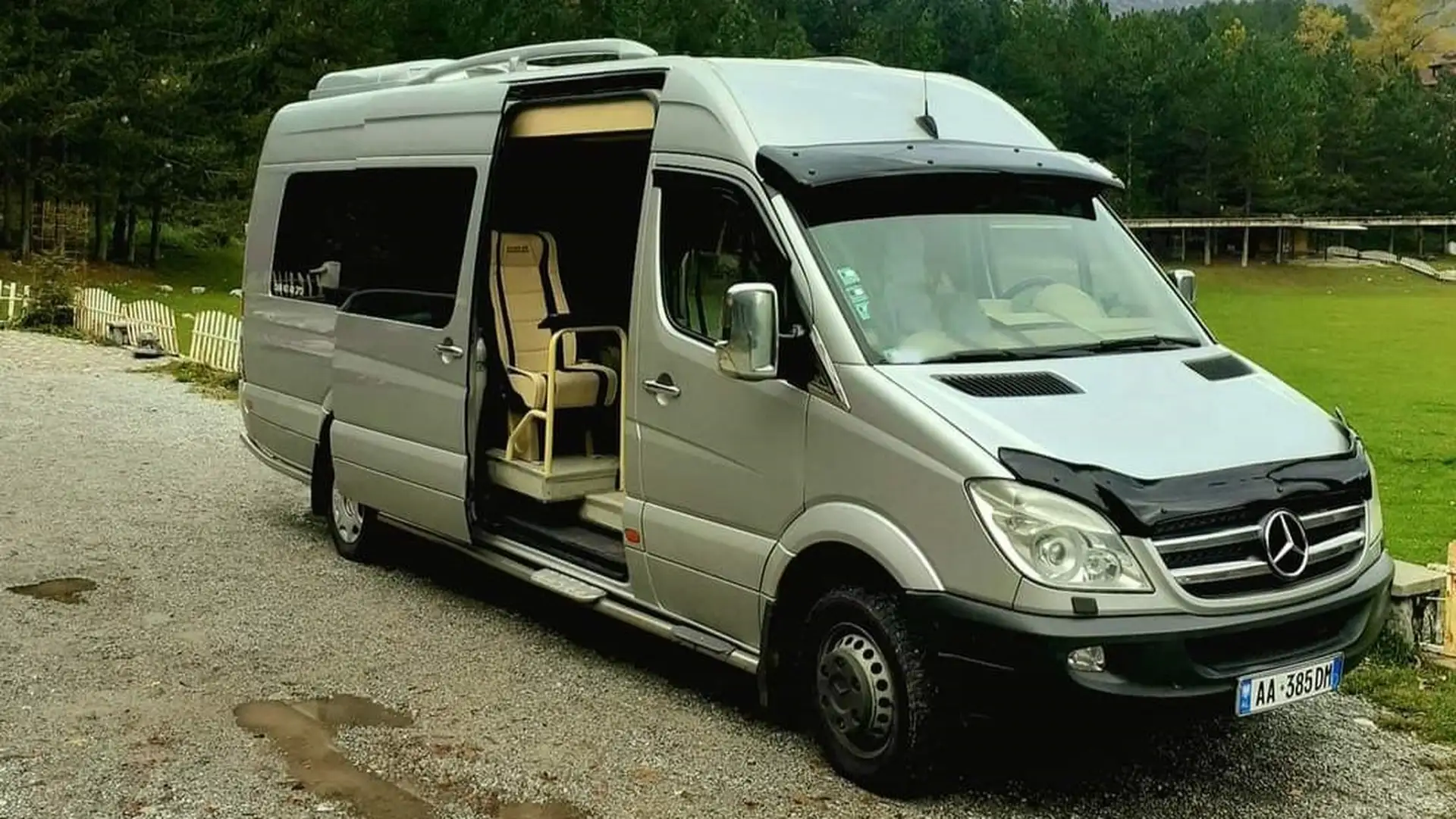 Mercedes-Benz-Sprinter-VIP-1.1